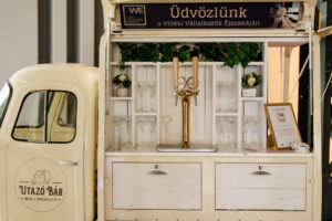 utazó bár beltéri rendezvényen